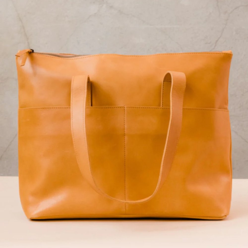 The Travel Tote